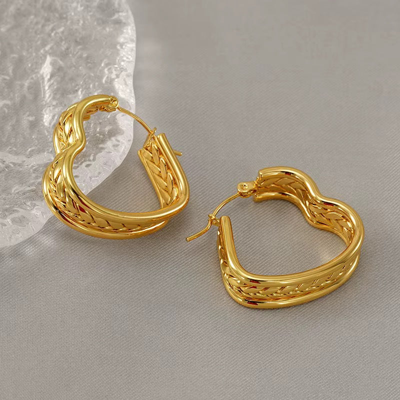 Braided Amor Heart Hoops