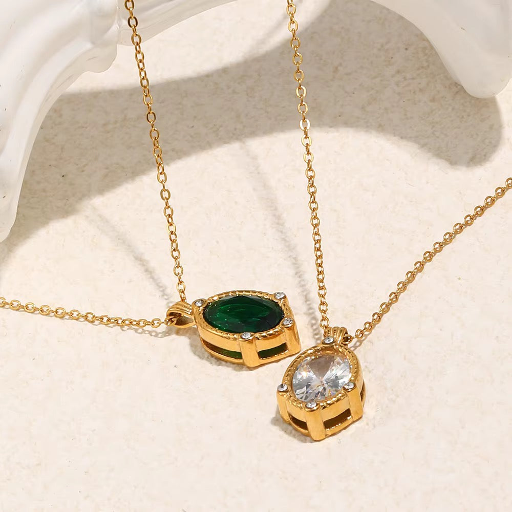 L’Aura Solitaire Neckla
