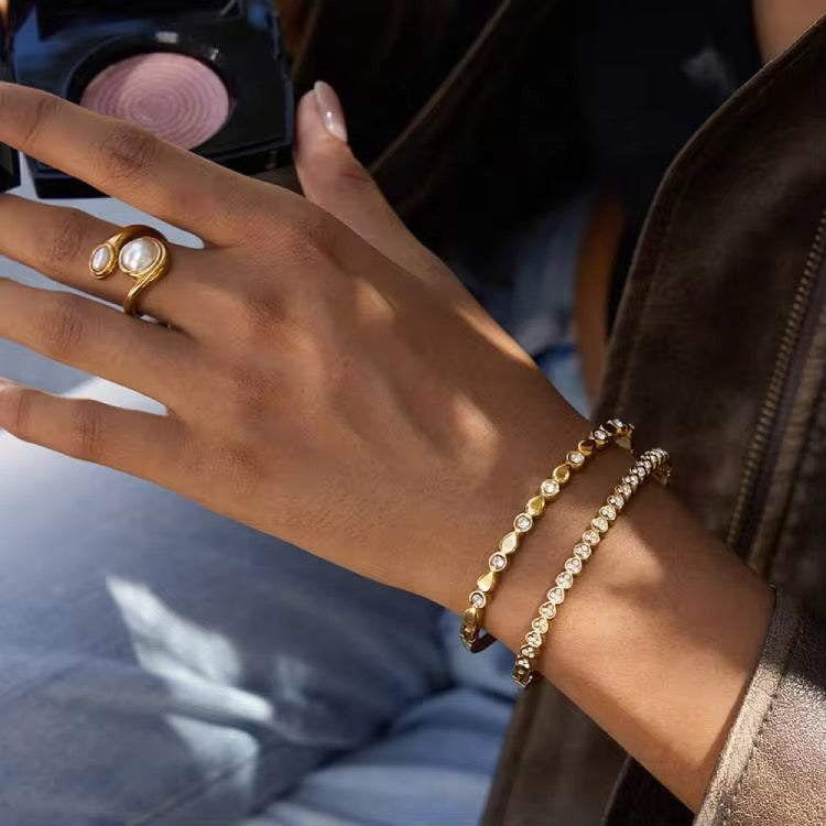 The Aurelia Teardrop Bangle