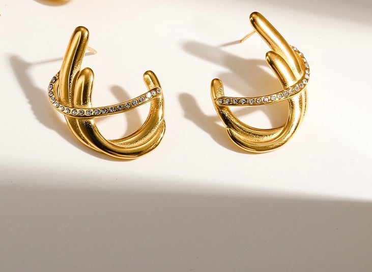 Chunky knot studs